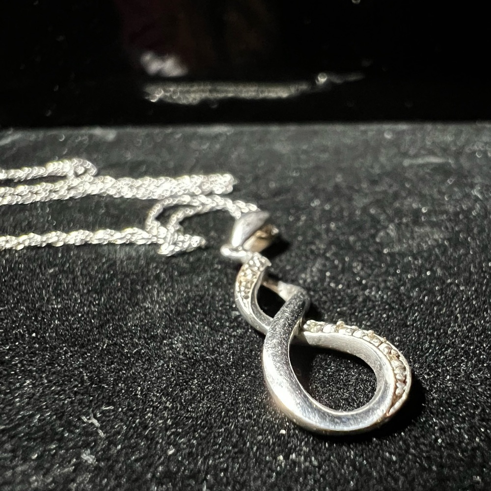Sterling silver Necklace infinity pendant